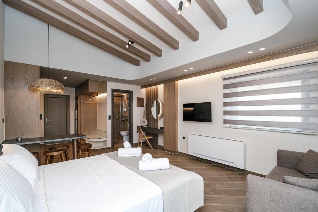 Terra Helios Suites & Studios Kyparissia Buitenkant foto