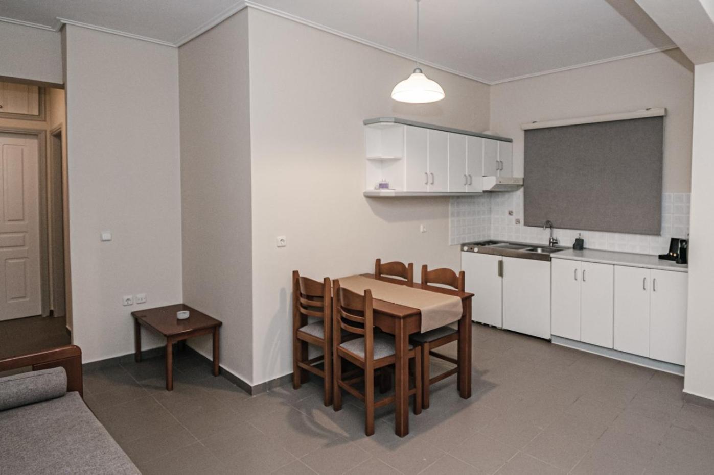 Terra Helios Suites & Studios Kyparissia Kamer foto