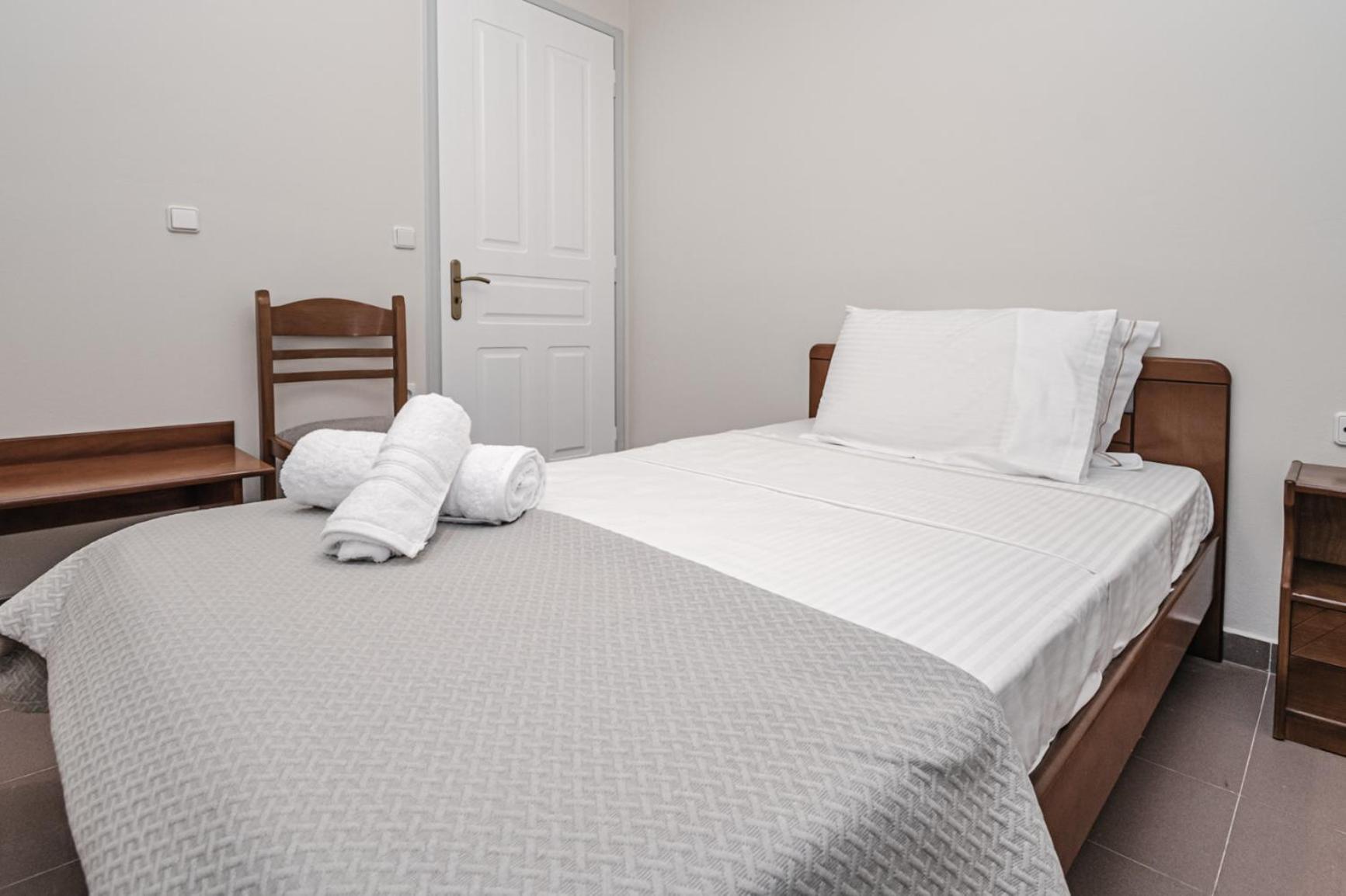 Terra Helios Suites & Studios Kyparissia Kamer foto