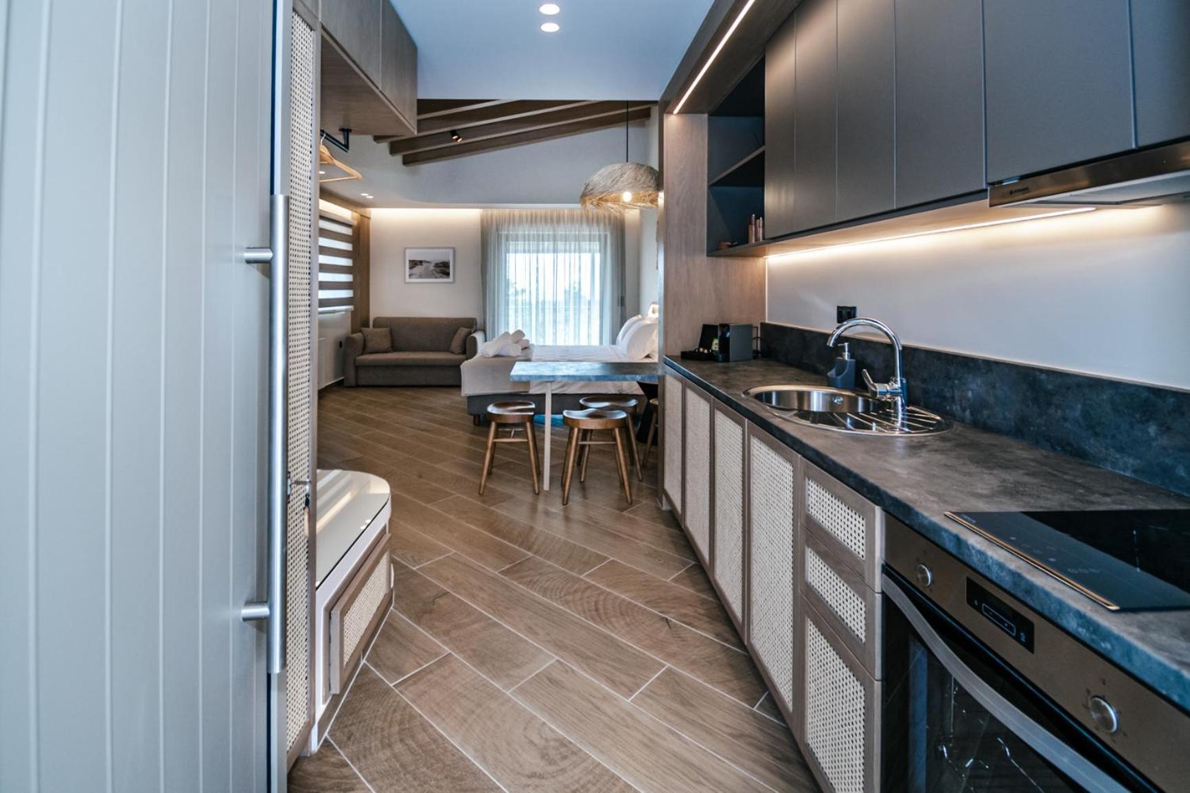 Terra Helios Suites & Studios Kyparissia Kamer foto